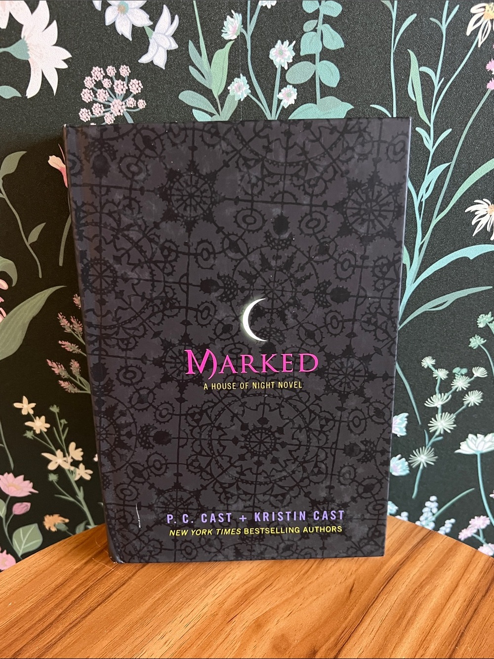 📚 3/$21 📚 VINTAGE Y2K Marked: A House of Night Novel hardcover teen horror 2007